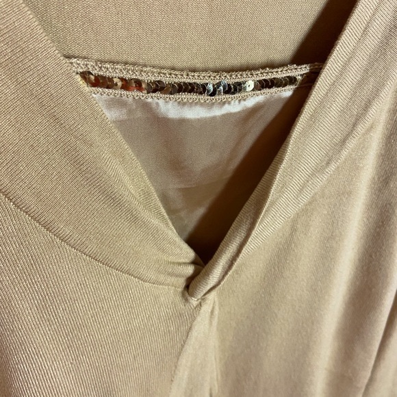 APOSTROPHE Beautiful Layered Sweater W/Gold Metallic & Gold Sequins Size M - Picture 3 of 4